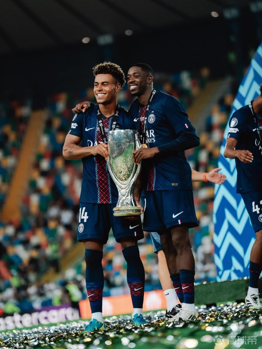 包含佛罗伦萨赛前强势反弹，志在欧超杯名次提升，值得警惕，球探报告显示潜力的词条