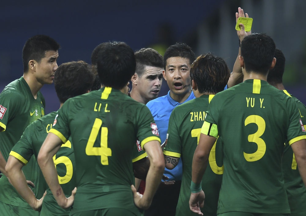 费耶诺德训练开放日,赛后手感冰凉引观众欢呼,中超在即,纪律约束更严格(争当训练尖兵心得体会) 费耶诺德训练开放日,赛后手感冰凉引观众欢呼,中超在即,纪律约束更严格(争当训练尖兵心得体会)