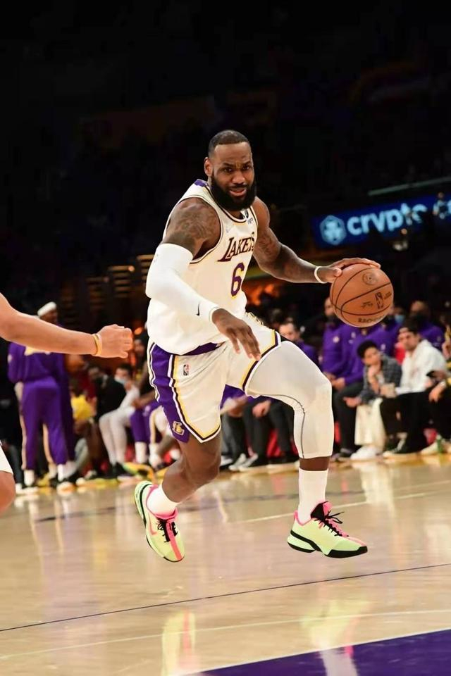 风云突变是什么意思 风云突变是什么意思