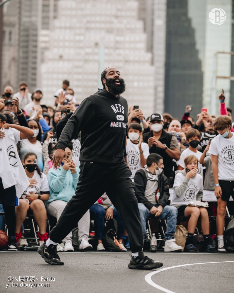 广州队训练开放日，关键时刻刷新队史纪录引欢呼，国王杯在即，高层口径保持一致的简单介绍